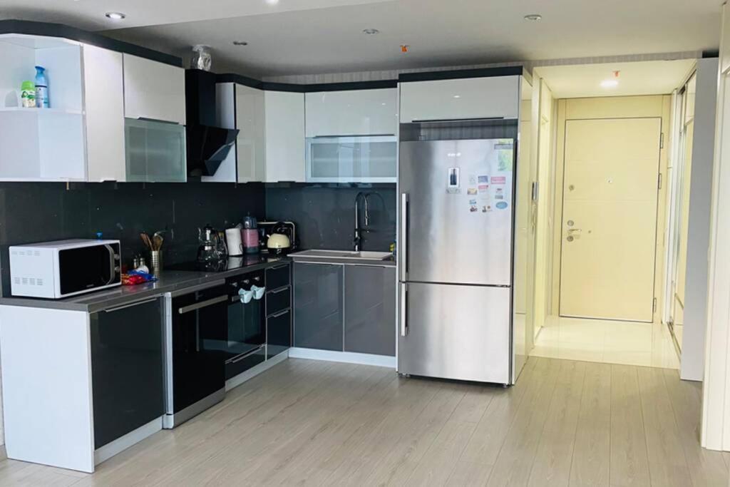 Luxury 2 Room Suite Apartment With Seaview In Center 이스탄불 외부 사진