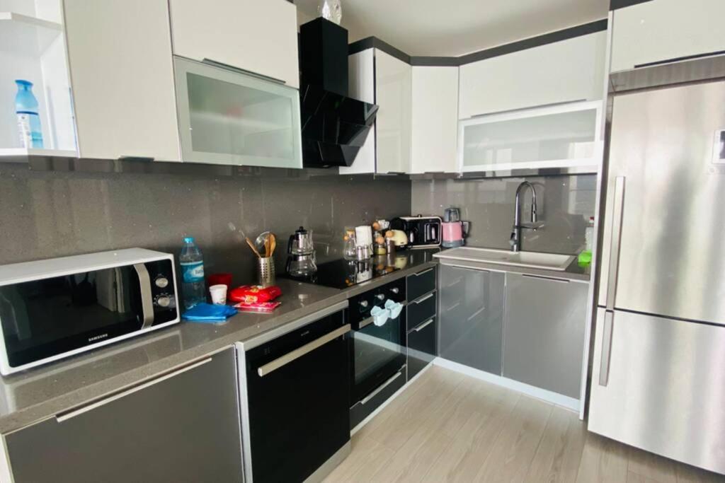 Luxury 2 Room Suite Apartment With Seaview In Center 이스탄불 외부 사진